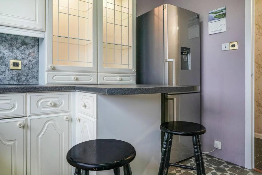 2 Bed Near & Ferry Appartement Belfast